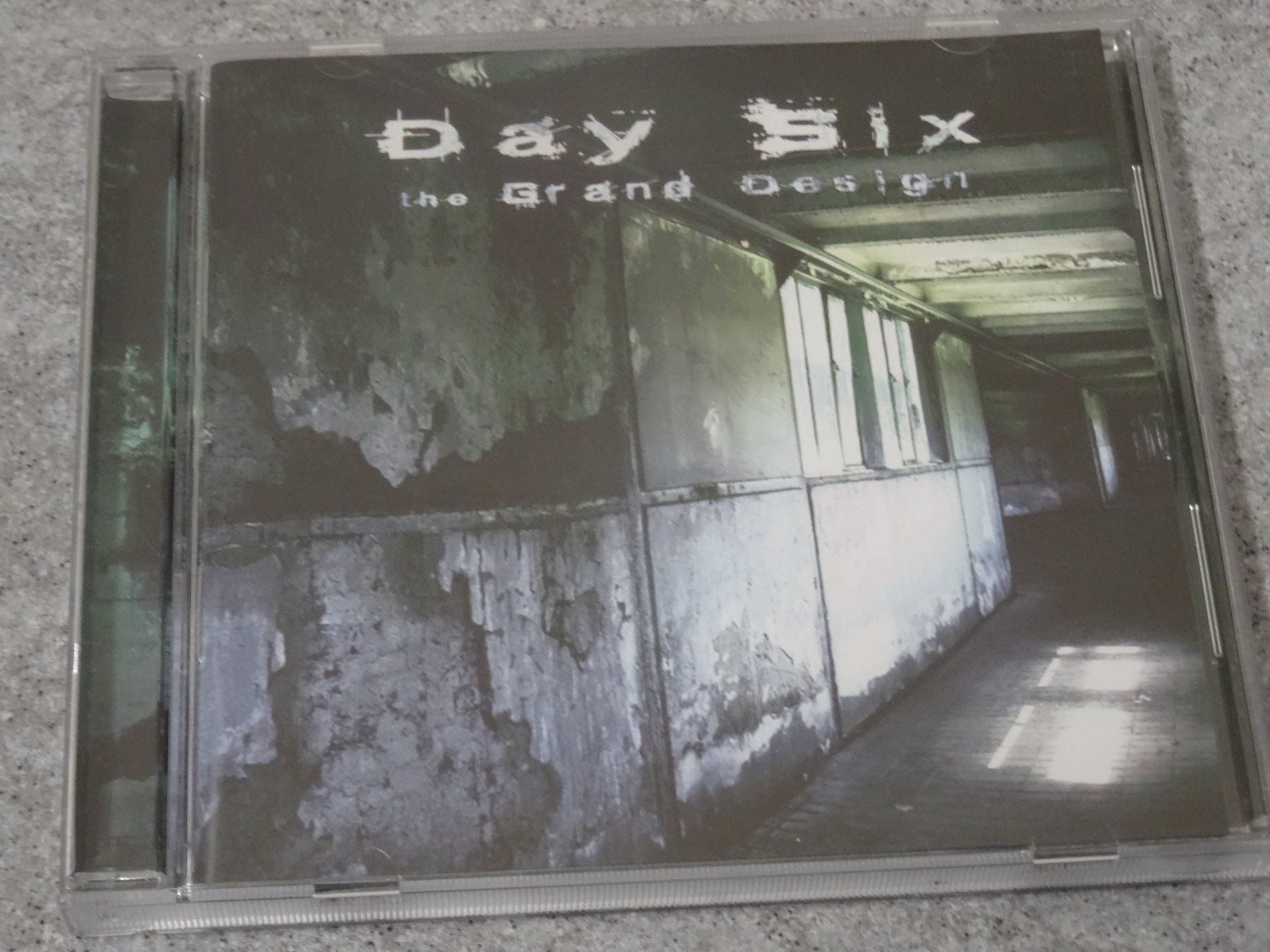 CDs: Day Six - The Grand Design CD – Gebraucht aus Olten von Disc-Ausverkauf
