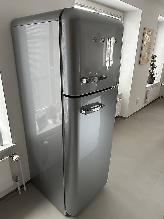 Frigoriferi: Kühlschrank Smeg – Usato da Rüti ZH venduto da Powerbau 1