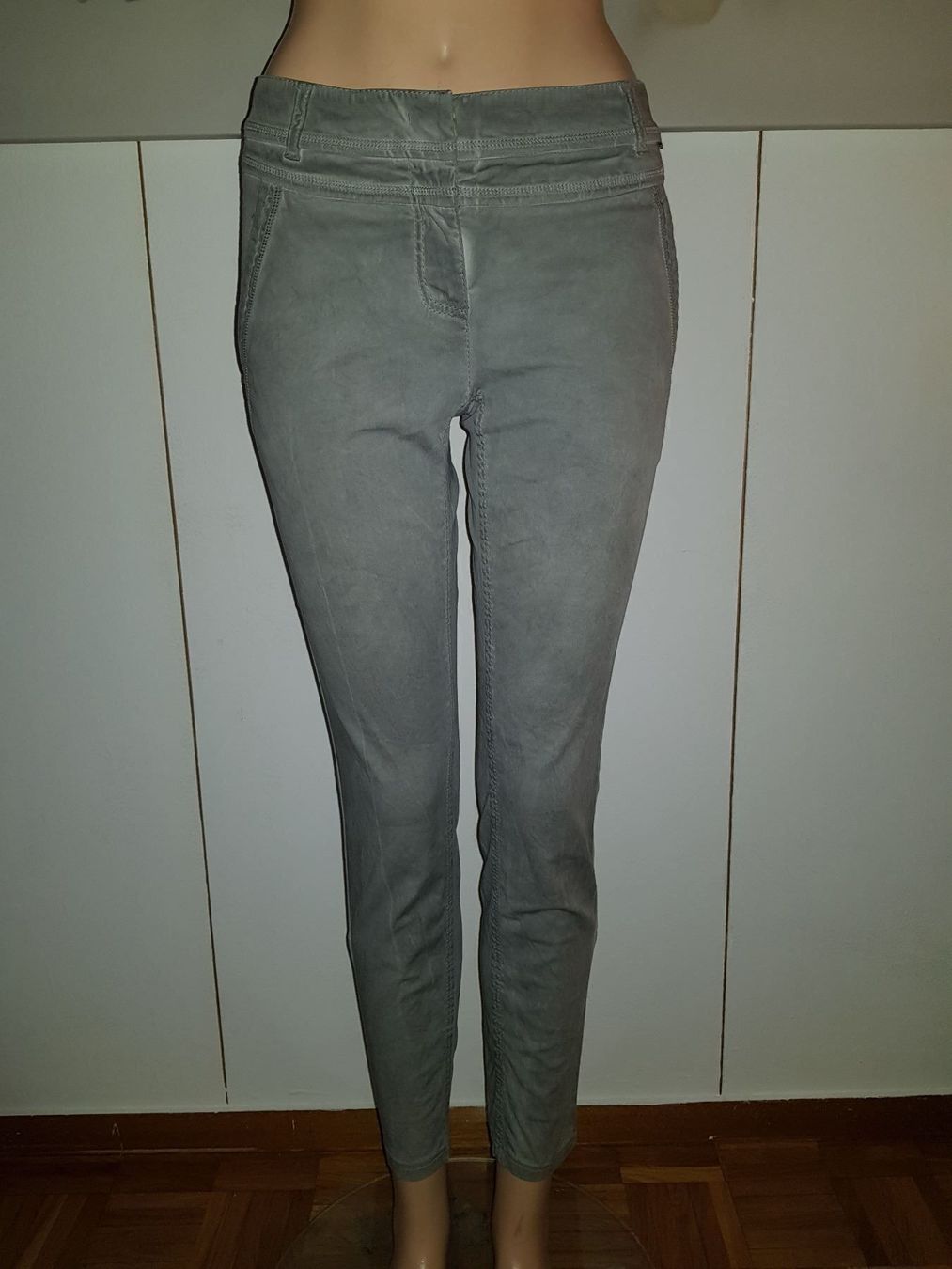 Pantaloni: Pantalon MARC CAIN taille 36 (2) – Usato da Cossonay-ville venduto da Super-Price-Quality 1