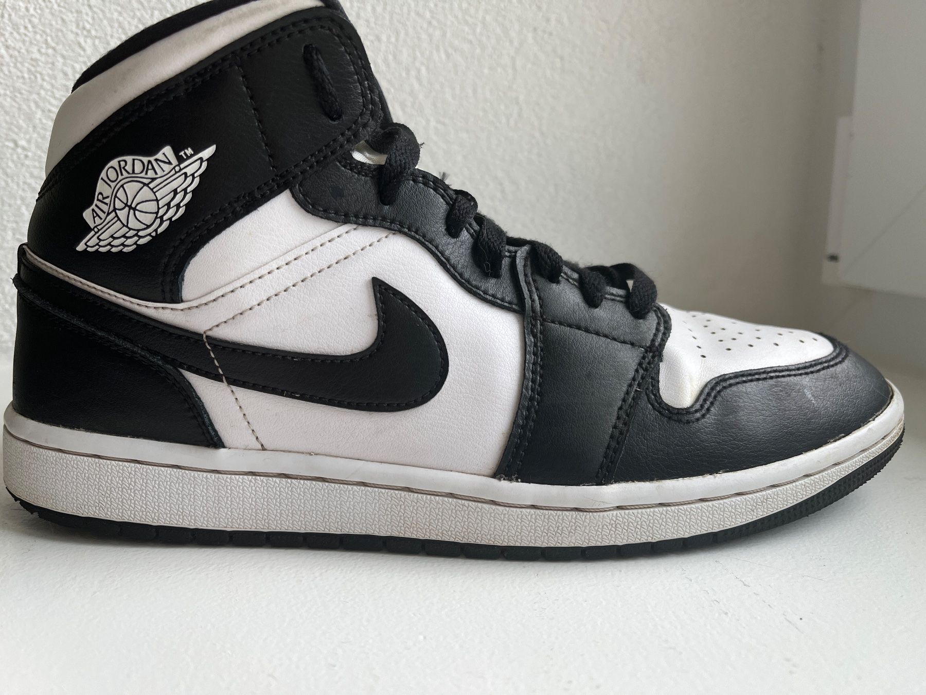 Jordan Scarpe da uomo: Air Jordan 1 Mid Panda – Usato da Court venduto da Style_ambre