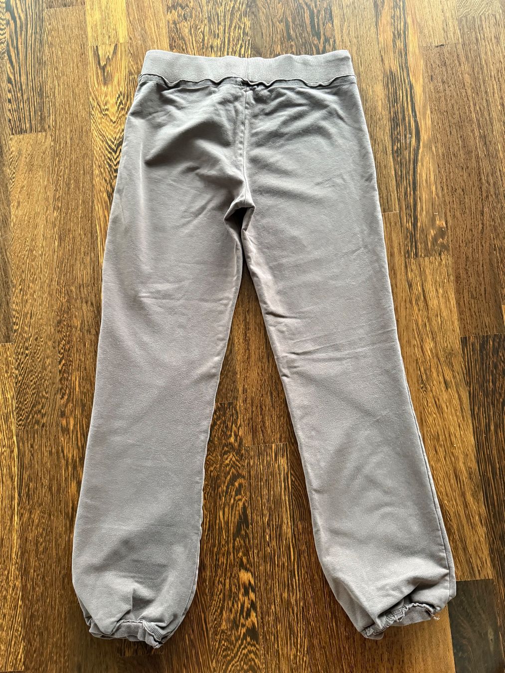 Pantaloni: Braune Jogginghose Grösse S - gemütlich – Usato da Sempach venduto da GFASHION 1