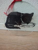 Glasaufhänger „Schwarze Katze mit Napf“