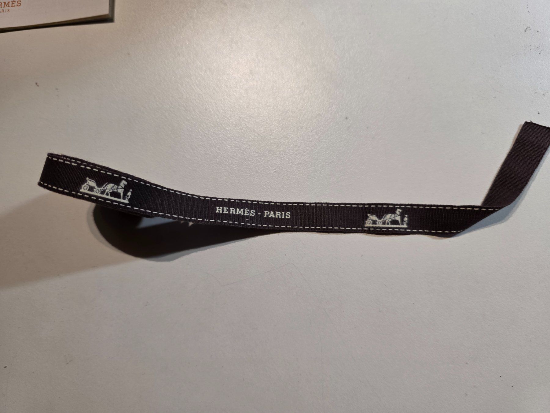 Nastri decorativi: 1 Rolle Hermès Paris Geschenk Band Bändel – Usato da Walterswil BE venduto da Lonitti 2