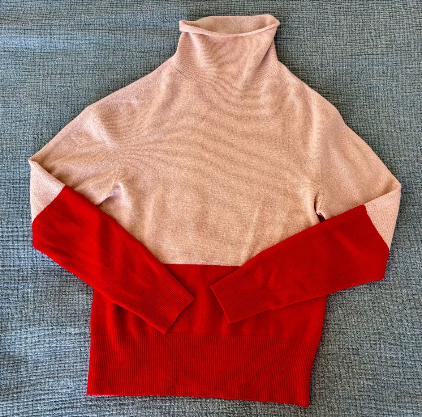 Hugo Boss Maglioni & Felpe: Leichter Rundstrickpullover aus reinem Kaschmir von Boss – Usato da Wetzikon ZH venduto da aku_gw6r 2