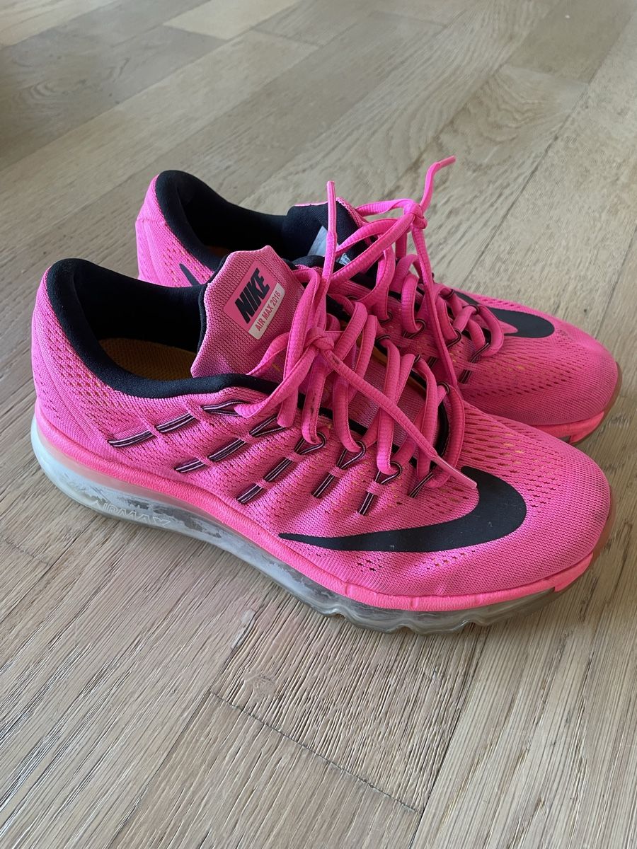 Nike Scarpe da donna: Nike Air Max 2016 37.5  – Usato da Losone venduto da Giulieth