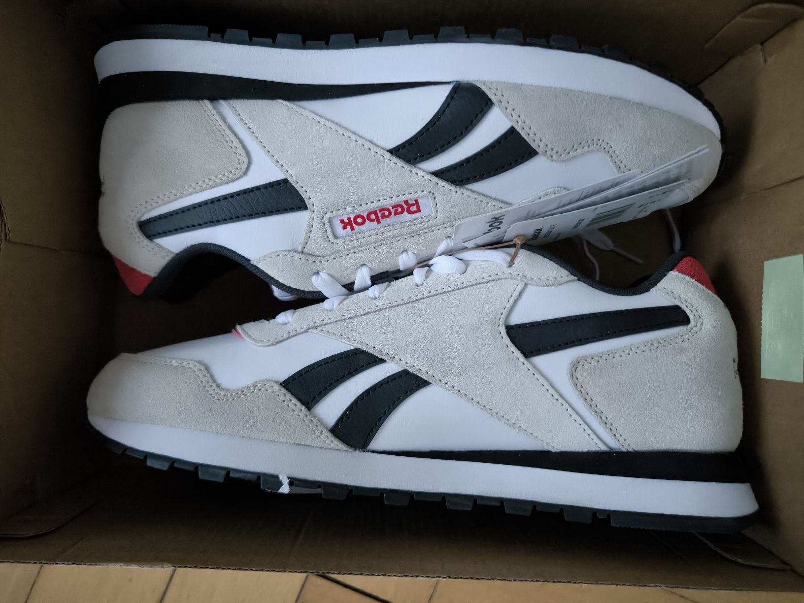 Reebok Scarpe da uomo: Rebook Glide 44.5 – Nuovo (secondo la descrizione) da Zürich venduto da aysyx