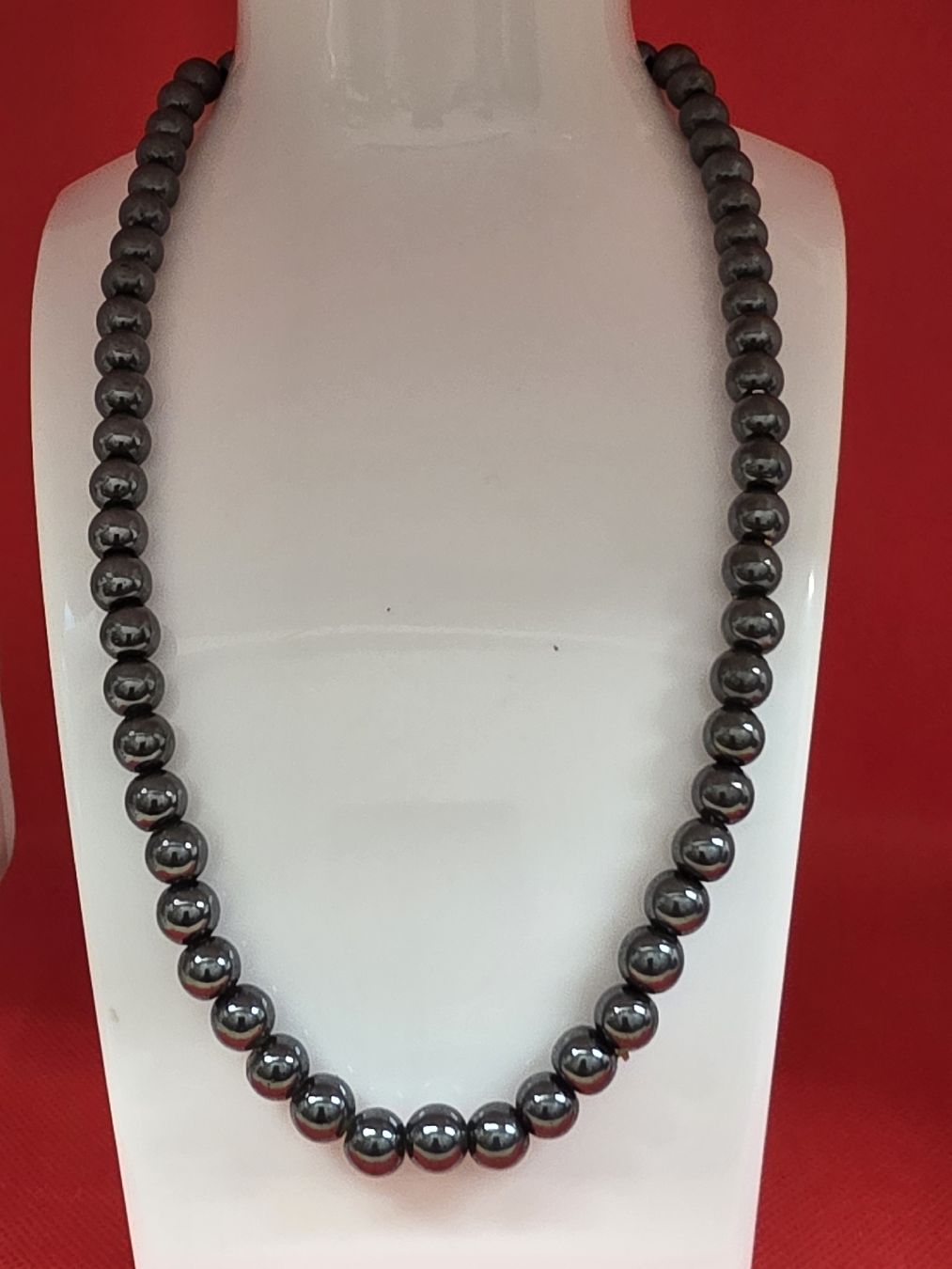 Ketten: Hämatit Kette grau, Perlen, neu – Neu (gemäss Beschreibung) aus Herisau von Antiques.AR