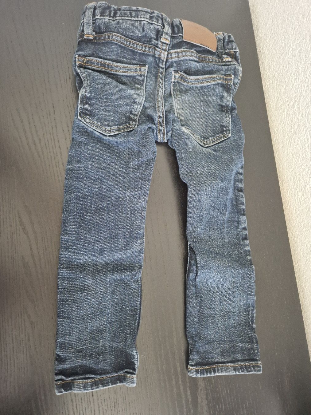 Lotti & Set di vestiti: Hosen Grösse 98 – Usato da Leuggern venduto da MonaM90 1