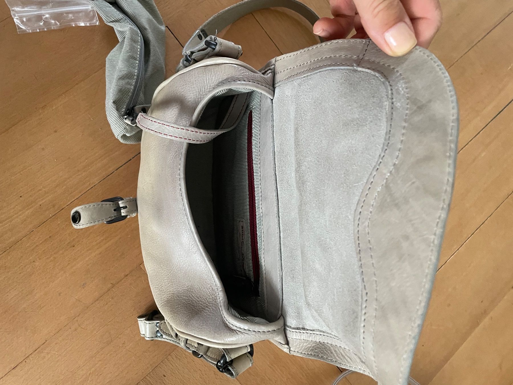 Aunts & Uncles Taschen für Damen: Handtasche Aunts& Uncles – Gebraucht aus Arbon von Meret2 2