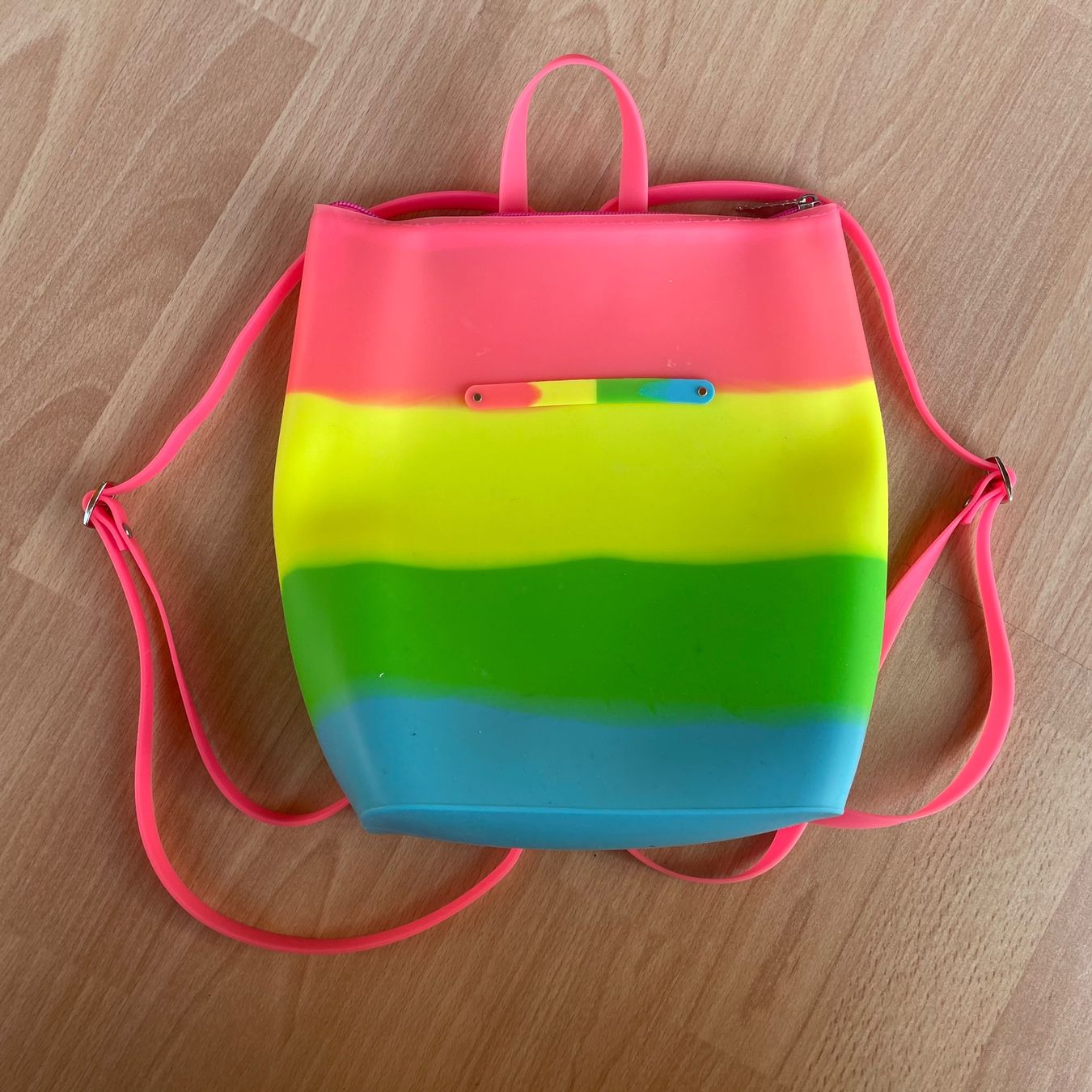 Sacs & sacs à dos: Rucksack Silikon Regenbogenfarben – D'occasion à Jonschwil par olgatimokhin