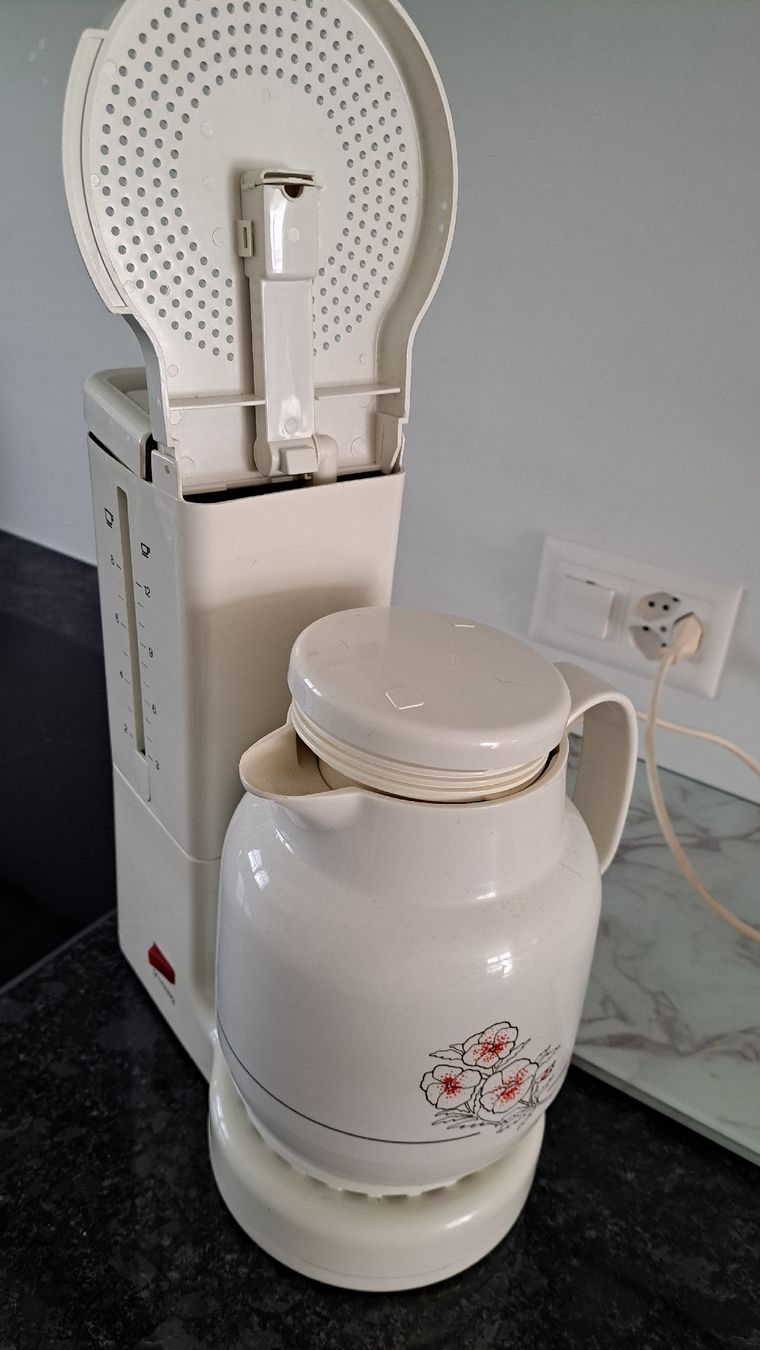 Macchine per caffè & Macchine per espresso: Kaffeemaschine weiss mit Thermoskanne – Usato da Wattwil venduto da weber61 2