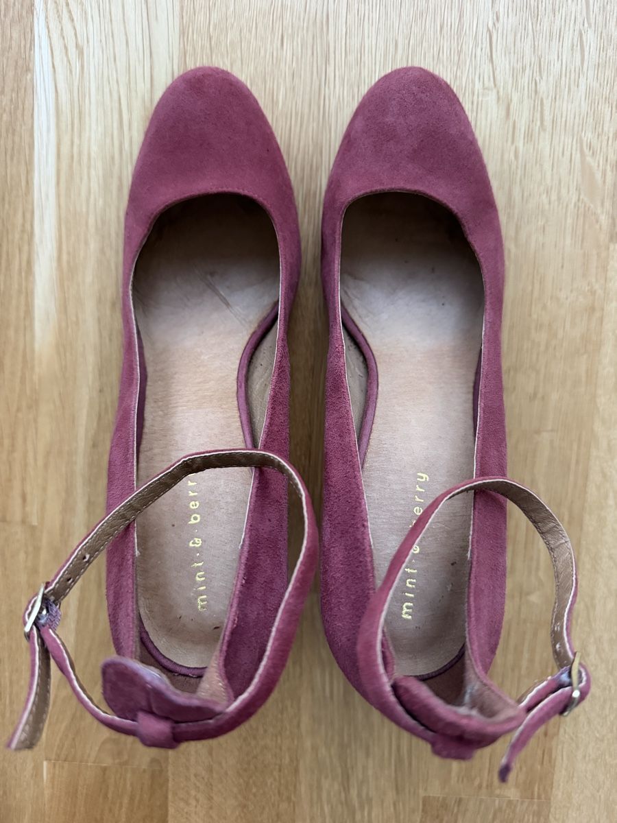 Scarpe da donna: Mint & Berry Pumps Leder Gr 40 – Usato da Zürich venduto da bgg 3