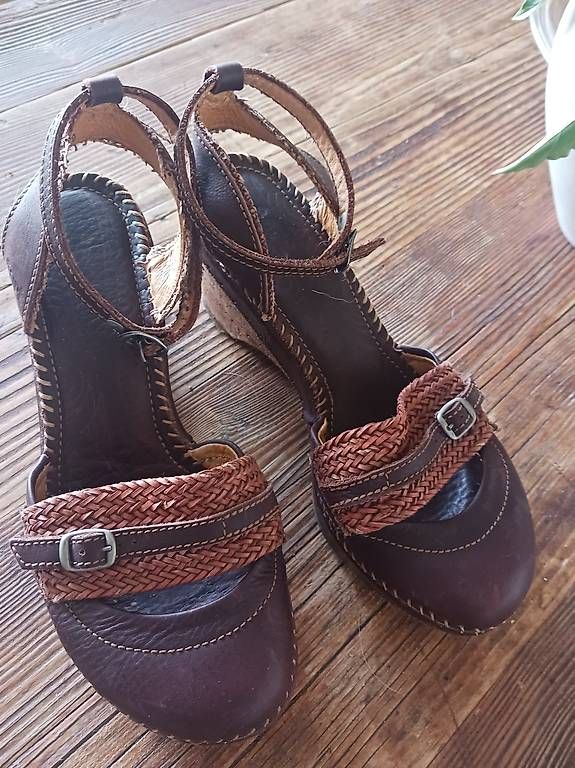 Art Scarpe da donna: Sandalen 39 von ART – Usato da Riedholz venduto da bri_fr7s