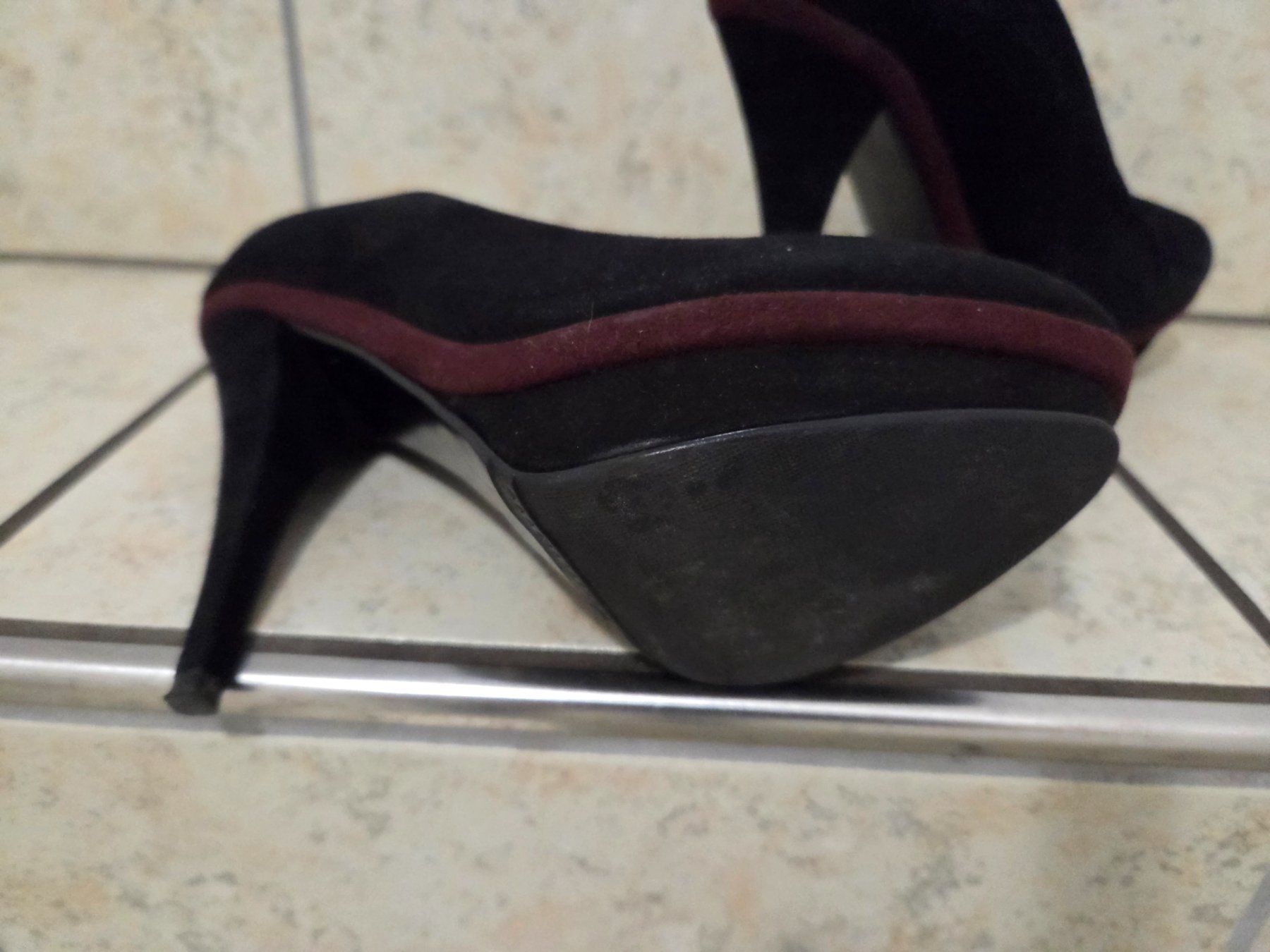 Scarpe da donna: Pumps echte Leder gr.39 – Nuovo (secondo la descrizione) da Bronschhofen venduto da Katrusja 2