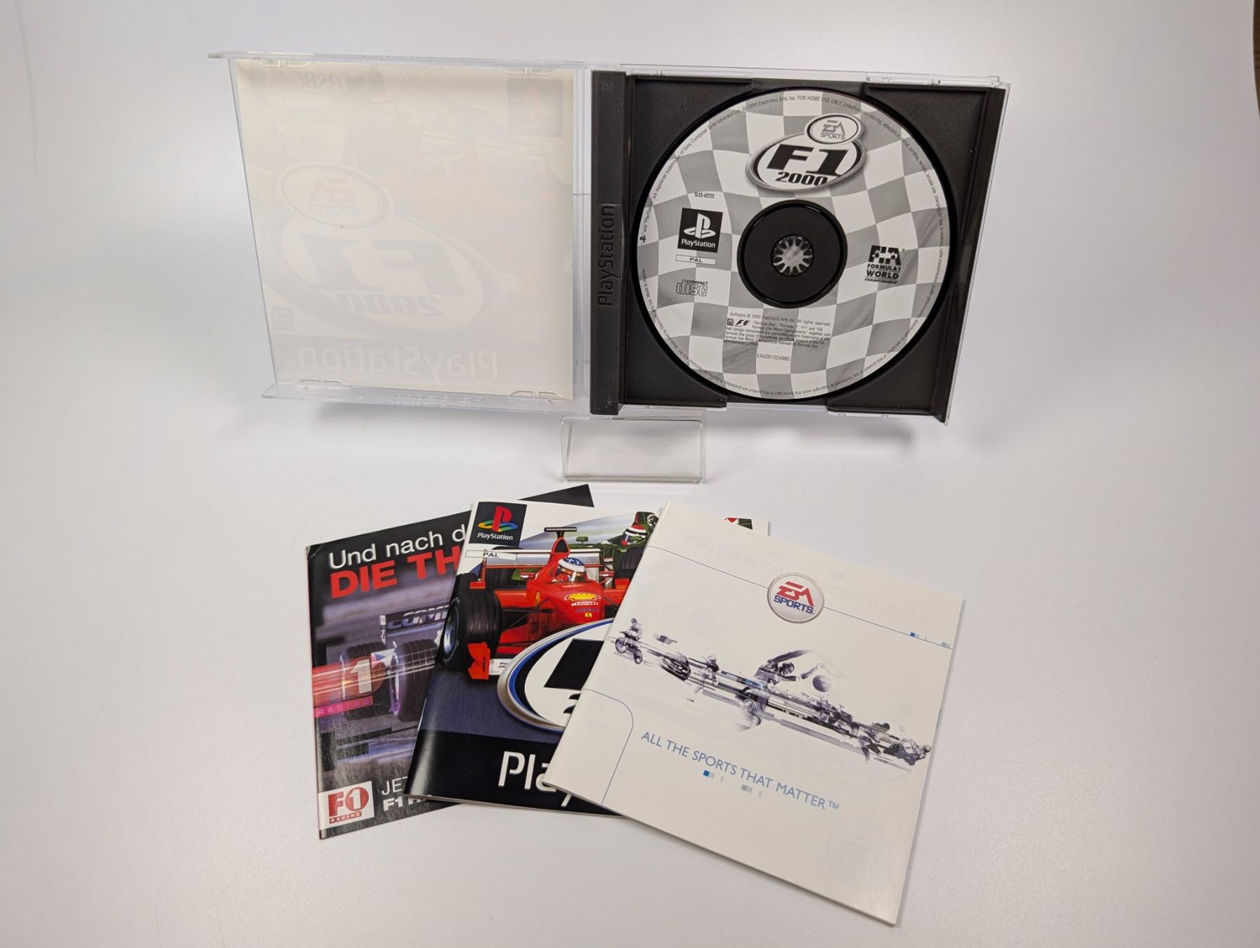 Sony Giochi: F1 2000 - Playstation 1 - PS1 – Usato da Ostermundigen venduto da TradeLab 1