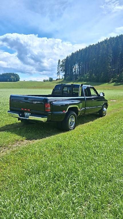 Automobili: Dodge Ram 3500 Dually Pickup Truck – Usato da Speicherschwendi venduto da rumrunner01 3