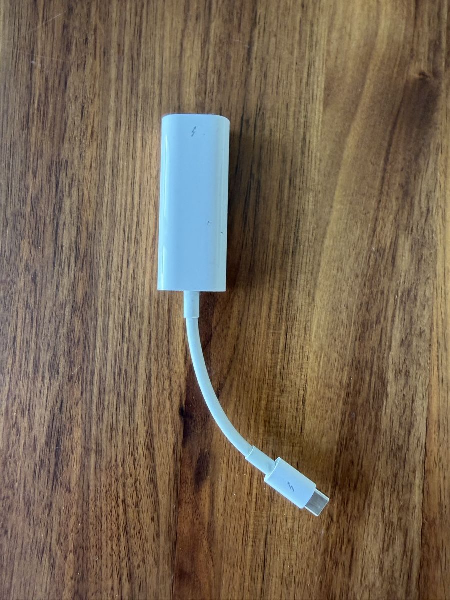 Apple Laufwerke & Adapter: Apple USB-C Thunderbolt Adapter – Gebraucht aus Dörflingen von GeneTec