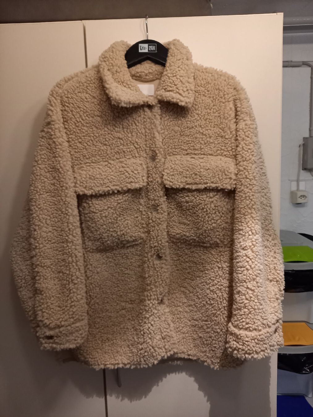 H&M Giacche: Teddy oversize Jacke – Nuovo (secondo la descrizione) da Safnern venduto da EmmaMalea 2