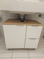 Neuwertiges Badmöbel