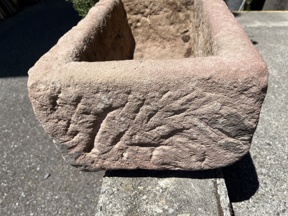 Stagni & Fontane ornamentali: Antiker kleiner Sandsteintrog Brünneli Blumentrog ec – Usato da Brienz BE venduto da hey_z9vg 2