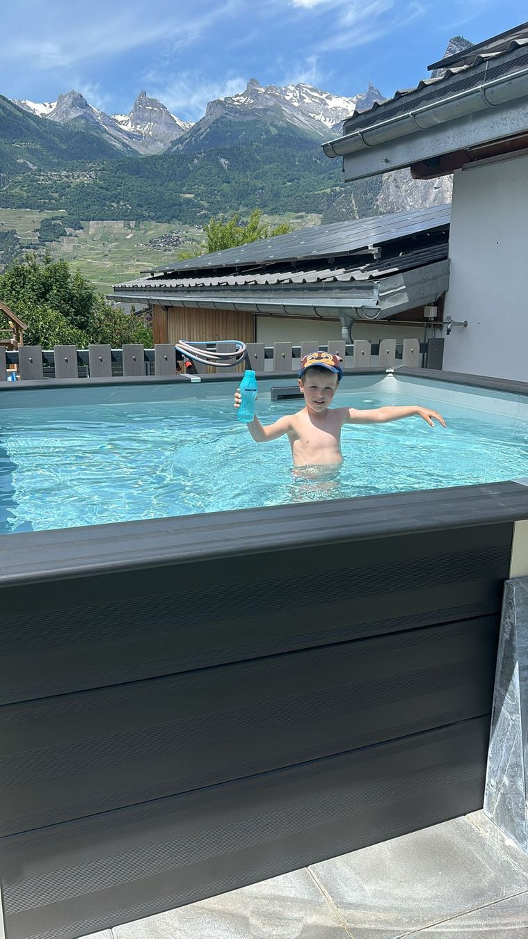Piscine: Piscine hors-sol Gre pool wpc.             état usagé – Difettoso da Riddes venduto da Tech-1