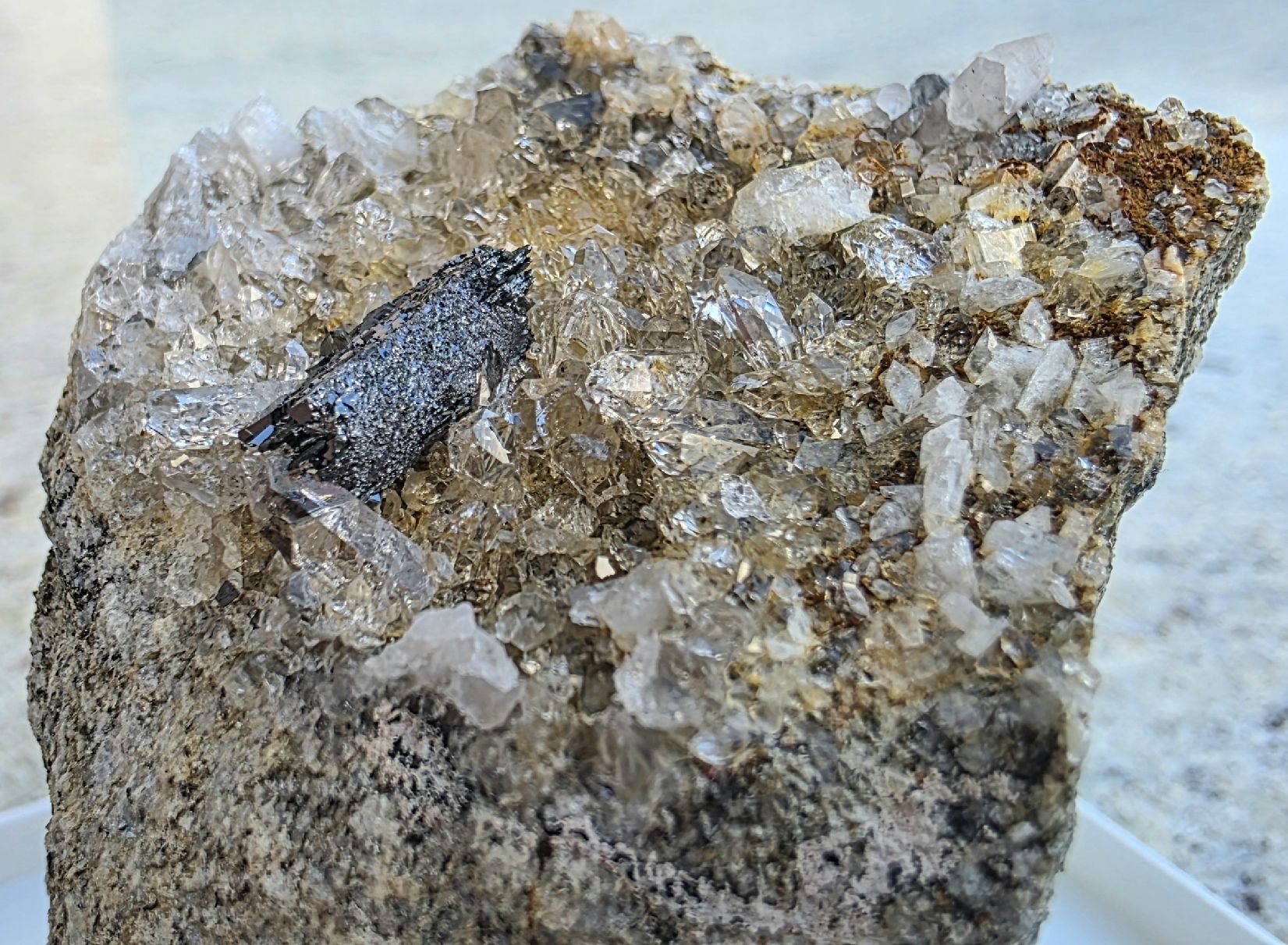 Mineralien & Heilsteine: Rutil Pseudomorphose nach Ilmenit. Mit Magnetit Binntal. – Gebraucht aus Glis von nbu_65ys 2