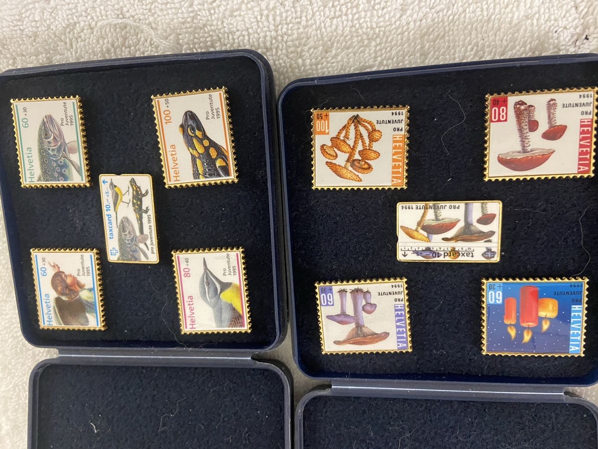Plaketten & Abzeichen: Pro Juventute Briefmarken Pins -Vbz,Post Auto usw.Pins – Gebraucht aus Dietikon von brocki-eyra 9