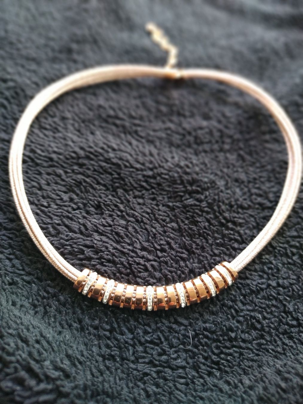 Catenine: Collier Victoria Bijoux – Usato da Mühleberg venduto da Eliboub