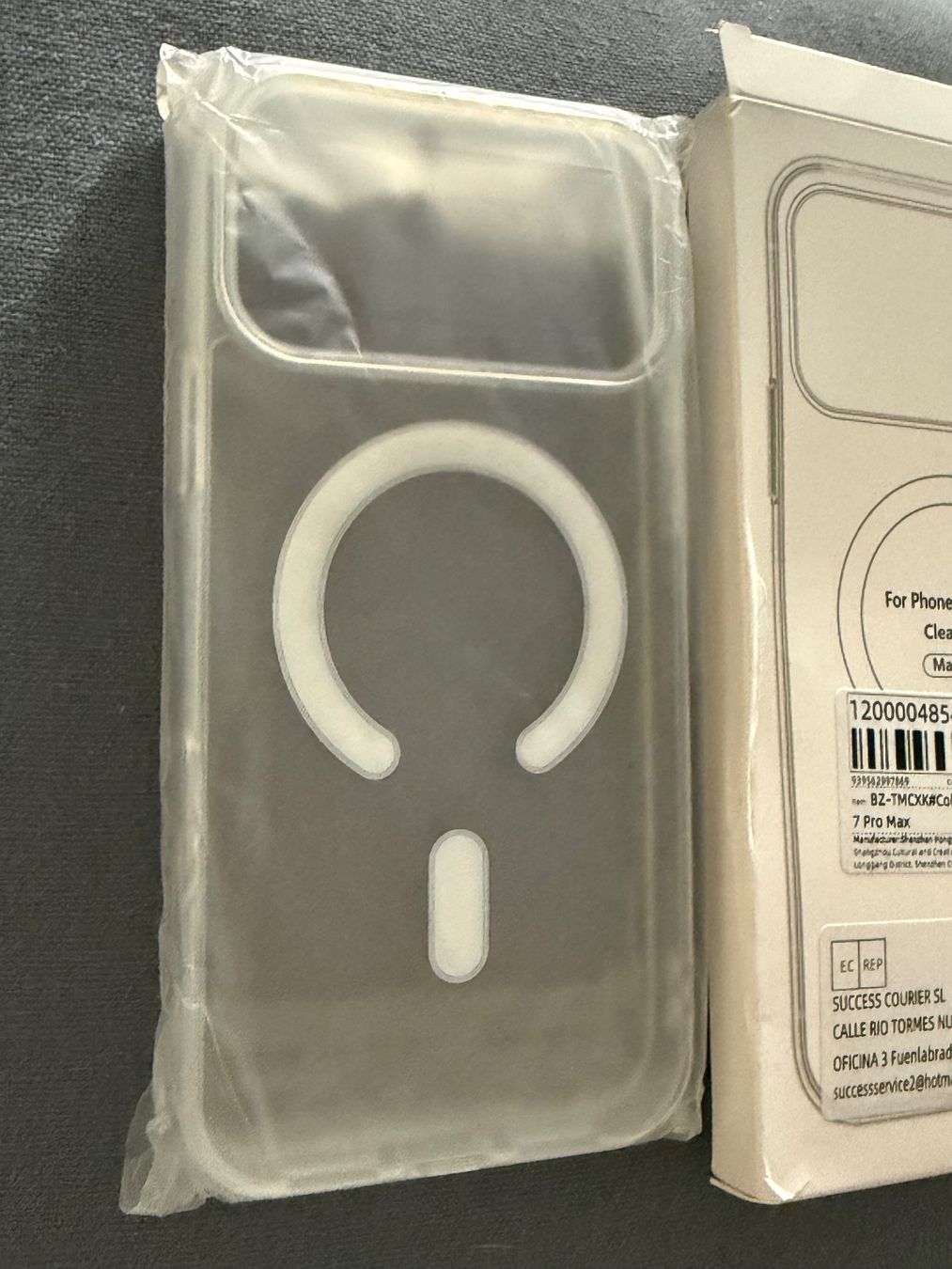 Covers & Schutzfolien: Coque iPhone 17 Pro Max transparente - Neuve – Neu und originalverpackt aus Lausanne von Licio7 3