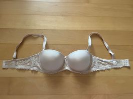 BH beige mit abnehmbaren Trägern 80D