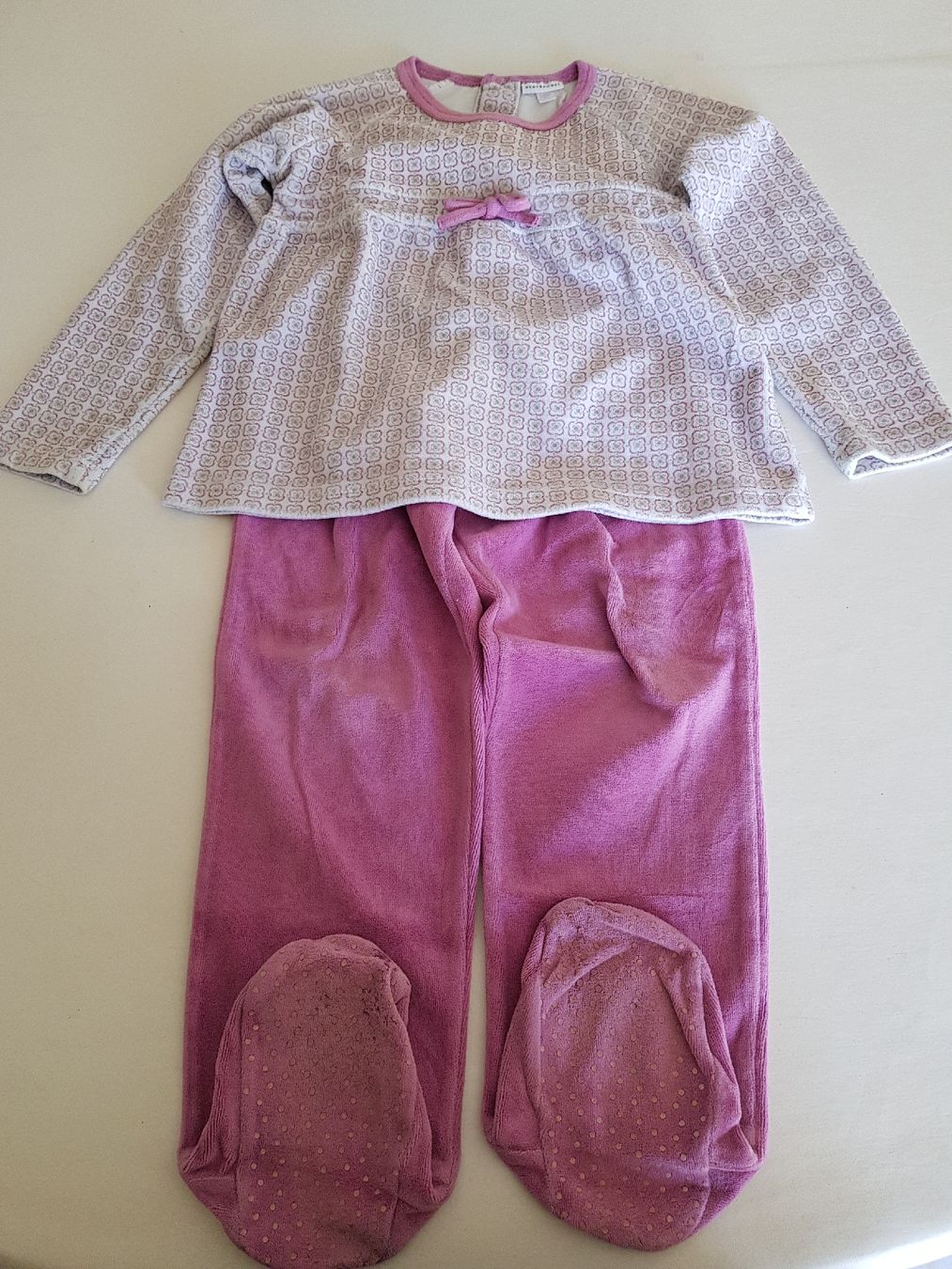 Pyjamas: pyjama – D'occasion à Hermance par Triplebizzo