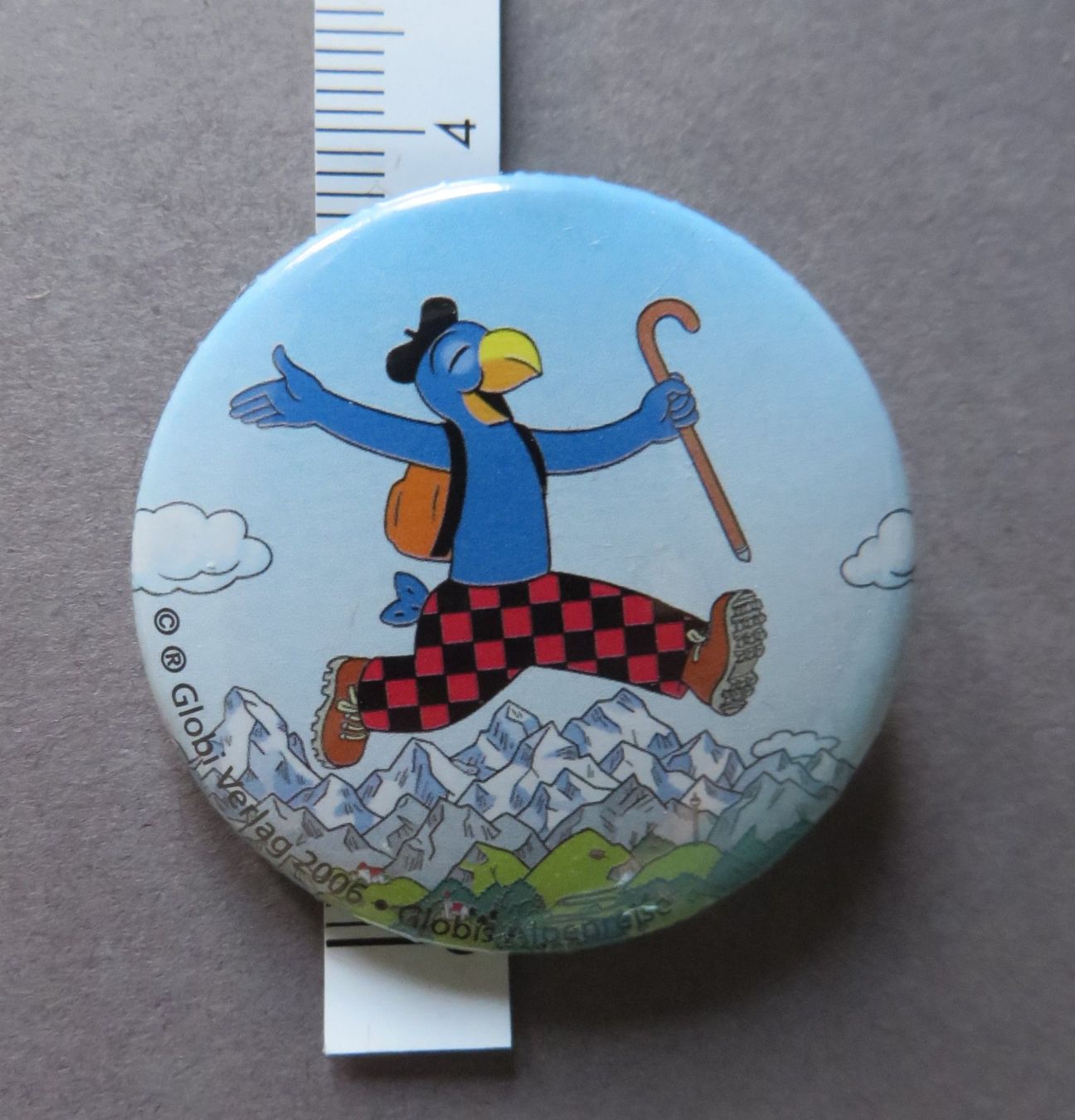 Plaketten & Abzeichen: ANSTECKER BUTTON GLOBIS ALPENREISE – Gebraucht aus Neuhausen von luckimucki