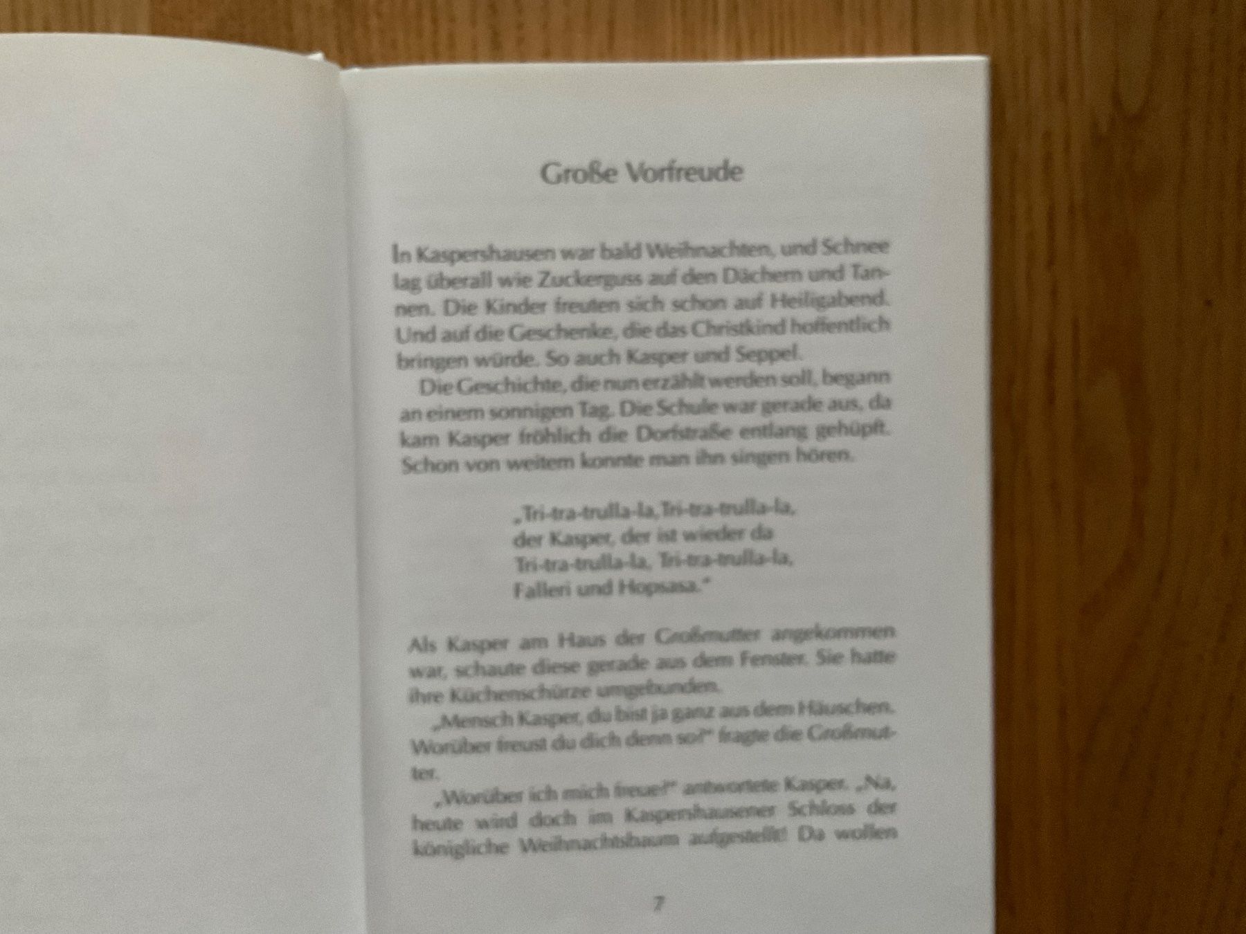 Libri: Kasper und der bewegte Weihnachtsbaum – Nuovo (secondo la descrizione) da Wetzikon ZH venduto da Libelle01 2