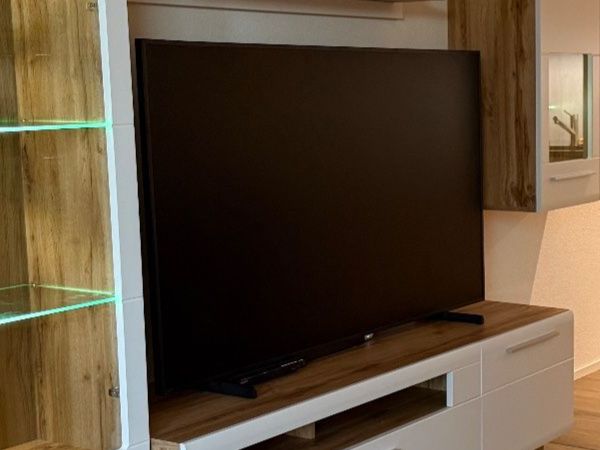 Samsung Fernseher: Zu verkaufen – Gebraucht aus Birrwil von tob_zng7