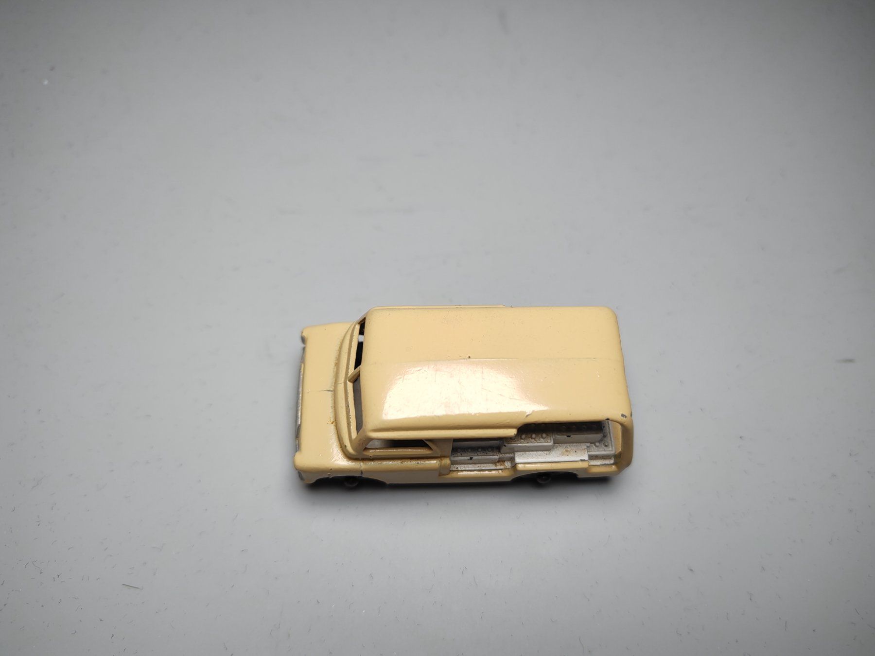 Matchbox Modellini d'auto: Matchbox Lesney No 29 Bedford Milk van – Usato da Bachenbülach venduto da R.Mall 4