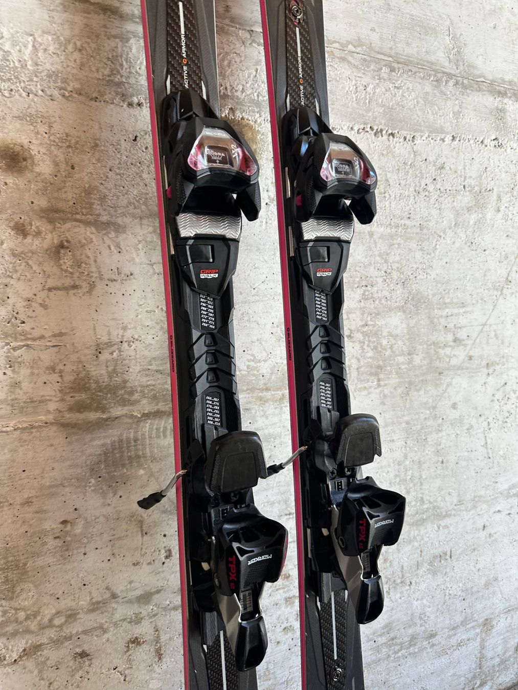 Blizzard Skis: Blizzard Pheonix Pro 155cm Ski – D'occasion à Emmenbrücke par karkarkar 2