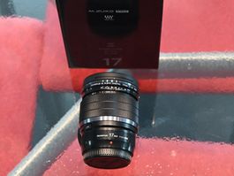 Olympus M. Zuiko ED 17mm f1.2 PRO