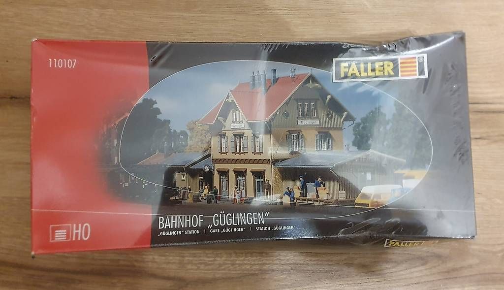Faller Kit di modellismo & Modellini statici: Bausatz Bahnhof Güglingen Faller – Usato da Rüegsauschachen venduto da Ctba82