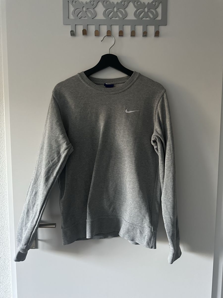 Nike Pulls & Sweat-shirts: Nike Pulli – D'occasion à Sirnach par Leoniex