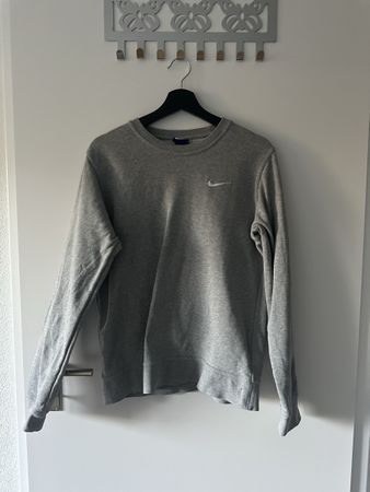 Nike Pulli