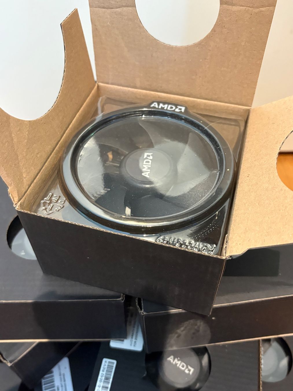 Amd Elektronikbauteile: 16x AMD Wraith Stealth CPU Kühler ab 1.- – Neu (gemäss Beschreibung) aus Allschwil von leo_lft5 1
