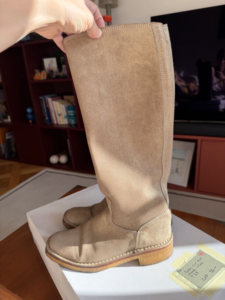 Damenschuhe: Suede Knee High golden Boot size 37 – Gebraucht aus Genève von jud_xrl8 1