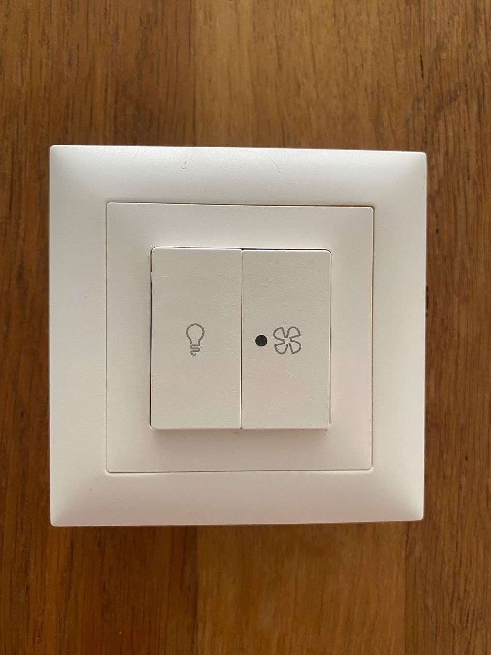 Schalter: UP Doppelschalter Licht/ Ventialtion – Gebraucht aus Zürich von tab_5zgr 2