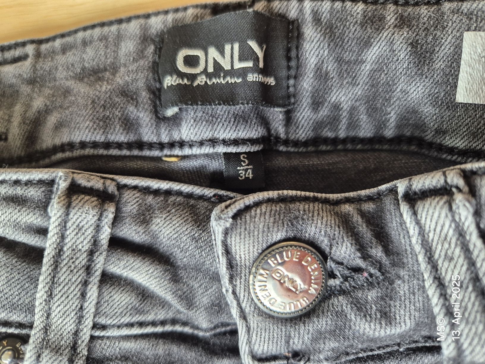 Only Pantaloni: Jeans Only – Usato da Allschwil venduto da Vision139 1