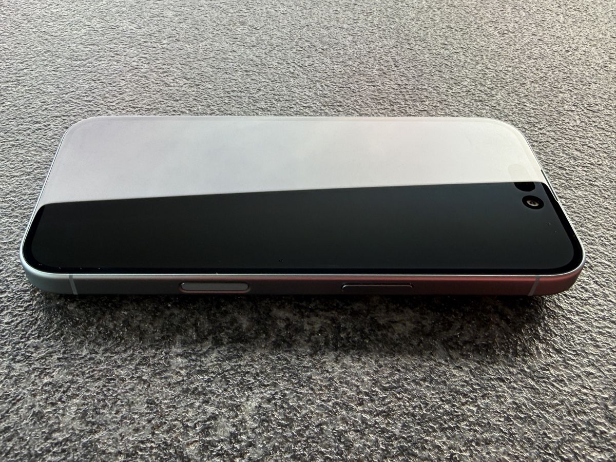 Apple Telefoni cellulari / Smartphones: Smartphone Apple iPhone 16 Ultramarin neuwertig – Usato da Heerbrugg venduto da bischi13 2
