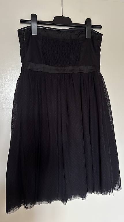 Vila Vestiti: Schwarzes schulterfreies Tüll-Kleid L – Usato da Baden venduto da Chrisenft 1