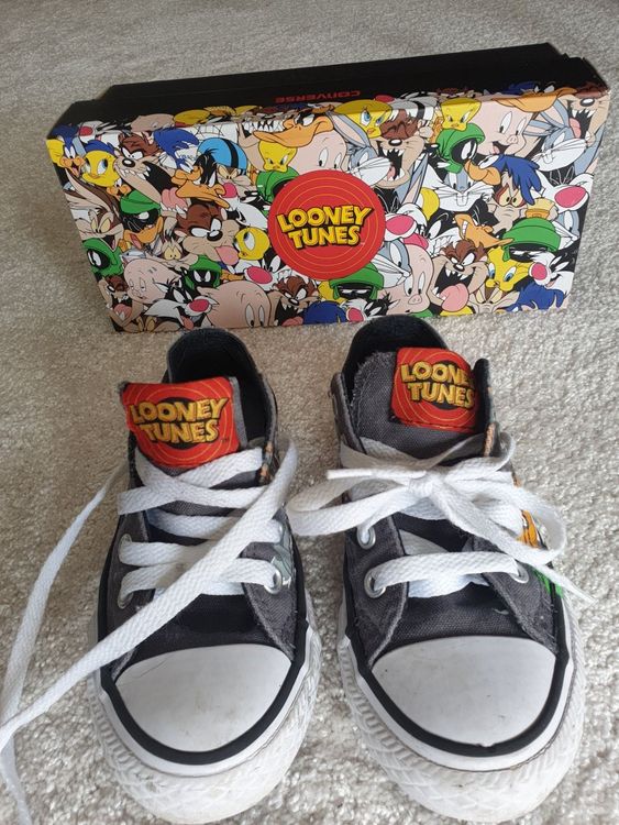 Converse looney store tunes bebe