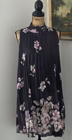 Schickes Sommerkleid , Grösse 38, Italien, neu!