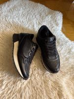 👟 Schwarze Sneaker mit Strukturdetails – Grösse 36 👟
