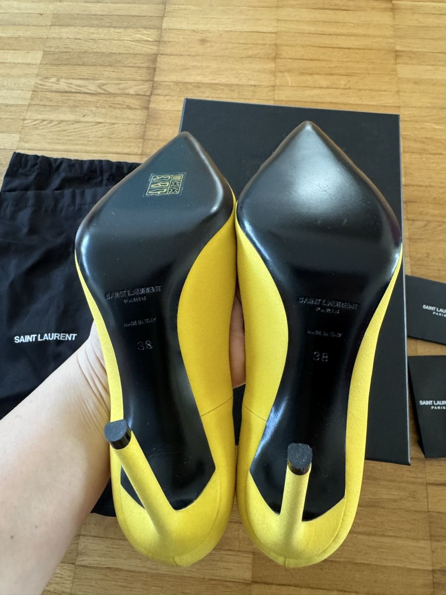 Saint Laurent Scarpe da donna: YSL Pumps silk Gr.38 / 10cm höher Absatz – Nuovo e nell'imballaggio originale da Pfäffikon SZ venduto da EMMA0111 4